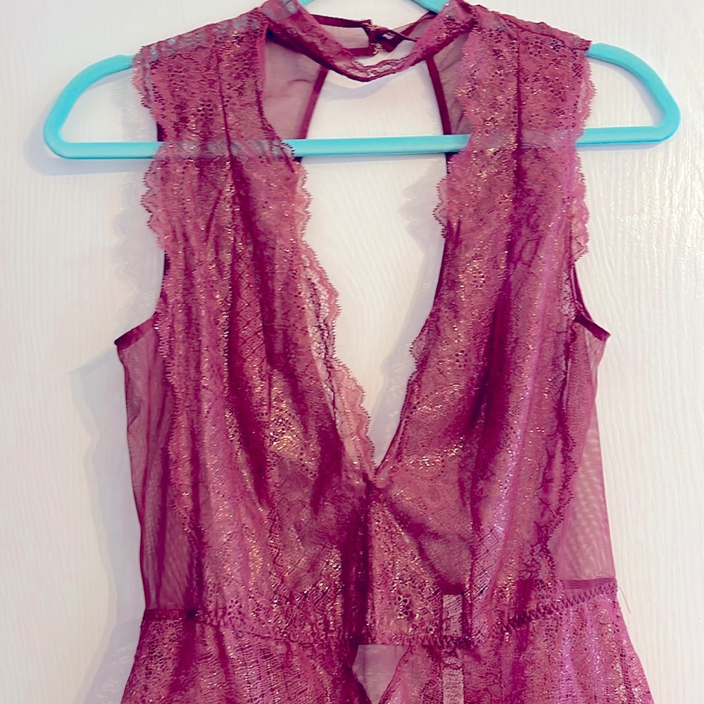 Victoria Secret Bodysuit Lingerie (Large)